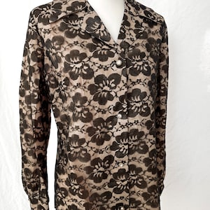60s blouse/lightweight jacket with large floral black lace over peachy beige, wide collar, V-neck w gorgeous big rhinestone buttons, sz M/L