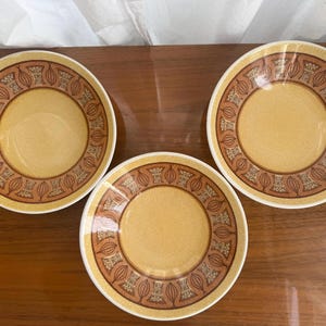 Set of 3 vintage MCM Taylor Smith Ironstone USA Honey Gold abstract onion pattern soup bowls, 7.5&quot; across, excellent condition, made in USA