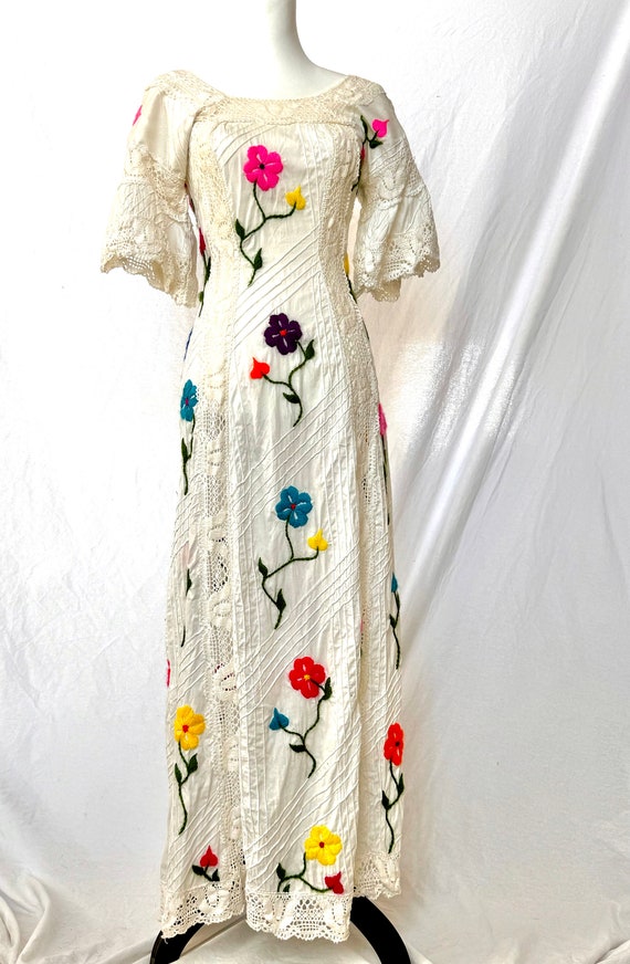 Unique, detailed 60s white full length hippie fest