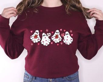 Cute Ghost Valentine Sweatshirt, Valentines Day Sweatshirt, Funny Valentines Hoodie, Xoxo Sweatshirt, Valentines Gift, Cute Valentine Hoodie