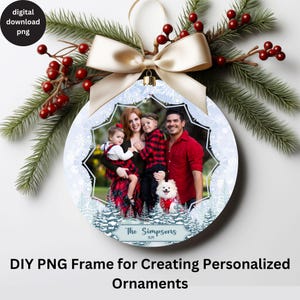 Ornement rond de famille de Noël bricolage PNG, conception d'ornement de cadeau de Noël, modèle personnalisé de sublimation de famille de Noël de photo, téléchargement immédiat
