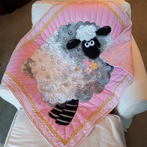 Baby Sheep Quilt