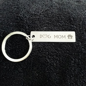 Dog mom keychain