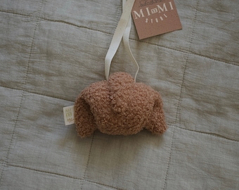 Teddy fopspeenhouder, sherpa paci houder, pasgeboren cadeau, croissant speelgoed, baby shower cadeau, baby neutraal cadeau, sherpa dummy clip, Teddy houder