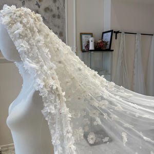 Sparkle Hijab Bridal Veil – One-Tier Soft Tulle Wedding Veil with Glitter | Custom Modest Muslim Veil for Islamic Brides