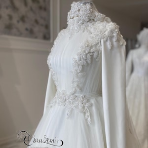 3D Lace Hijab Wedding Dress – Modest Silk Tulle Gown with Long Sleeves