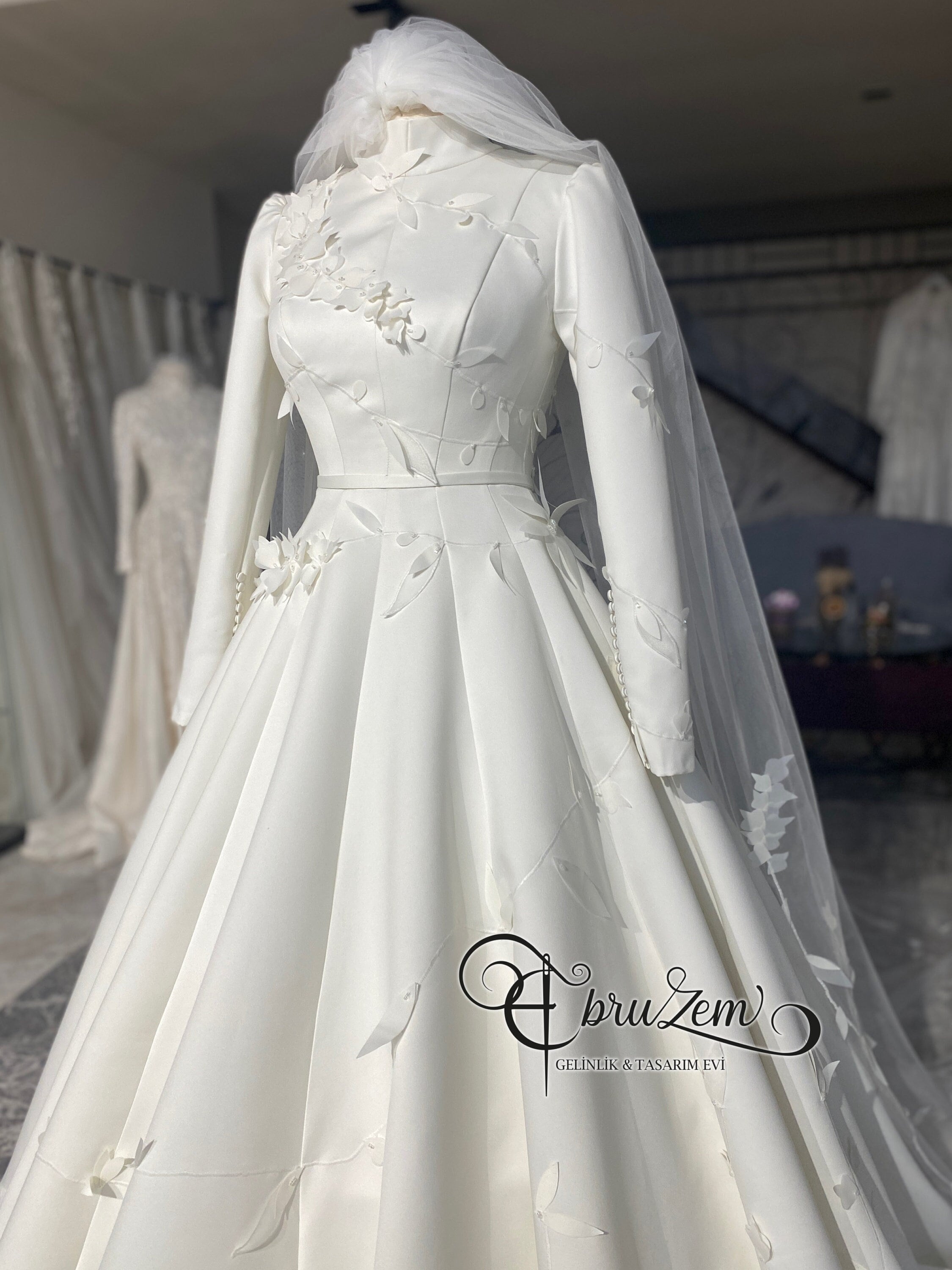 French Lace Hijab Wedding Dress – Elegant Modest Bridal Gown with Long Sleeves | Custom Muslim Wedding Dress with Train