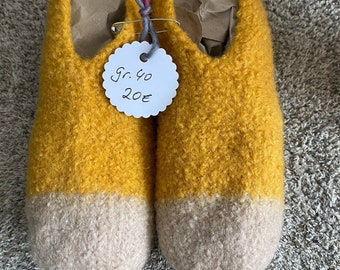Felt slippers