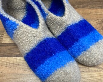 Felt slippers size 46