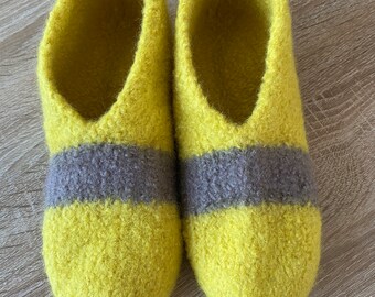 Felt slippers size. 39