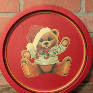 Decorative Christmas Teddy Bear tin platter 12&quot; Vintage Wang&#39;s International Collectors metal plate~ Soft Red with holiday decorations NICE