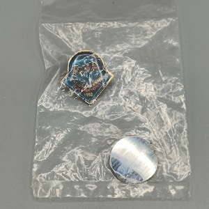 Atlanta Braves National League Champions 1992 Hat Pin Sealed with World Series Holographic Sticker NEW RARE ITEM