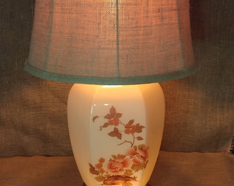 Vintage Accurate Casting Table Lamp two light sockets 3-way functionality With Light-up Glass Floral Ginger Jar Oriental Style Mid Century