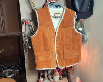 Original 70s Genuine Leather Suede Sherpa Vest Rust Brown Men&#39;s Size M Country/Western/Southern/Southwestern - Man Cave Decor