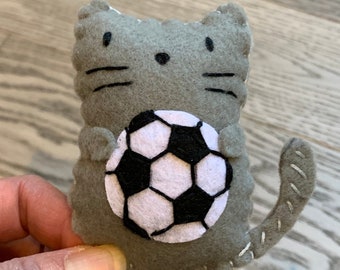 Soccer Felt Cat Ornament Cute Kitty Magnet Cat Plush Kitty Plushie Personalized Handmade Ornament Soccer Ball Decor Cat World Cup Sports Fan