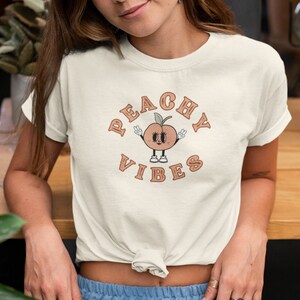 Peaches t shirt, peachy vibes, peach shirt, fun shirt, retro tee