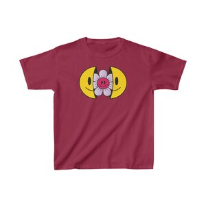 Lächelnde Gesichter Kinder Baumwoll-T-Shirt - Einzigartige & bezaubernde Grafik-T-Shirts für Kinder, handgefertigt mit Liebe!