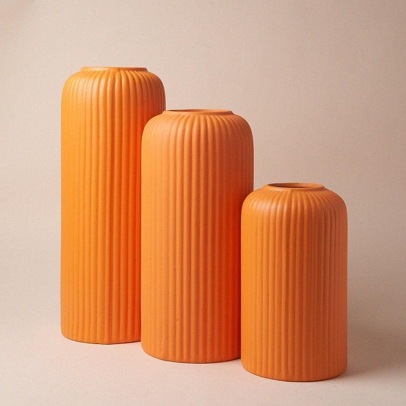 Ribbed Vase - Etsy