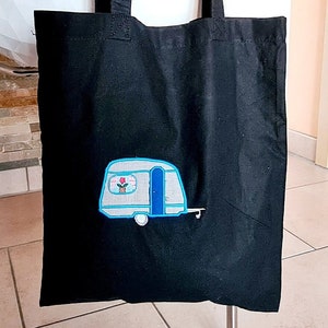 Embroidery file for caravan trailer as appliqué