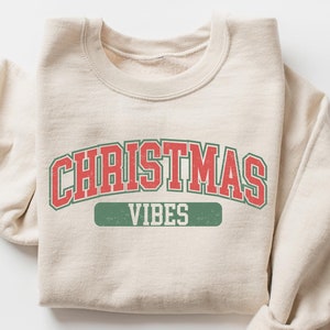 Retro Christmas Vibes Sweatshirt, Womens Christmas Sweatshirt, Christmas Gift, Winter Shirt, Christmas Party Crewneck, Funny Christmas Shirt