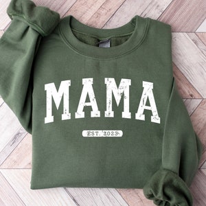 Sudadera de mamá, regalo del día de la madre, cuello redondo de mamá, camisa de mamá nueva, camisa Grammy, sudadera de abuela, camisa de nana, regalo para madre, camisa de mamá