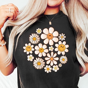 Retro Shirt, Flowers Shirt, Retro Flower Shirt, Retro Daisy Shirt, Daisy Flower Shirt Womens, Flower Smile faces Shirt, Smile Floral Shirt