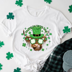Cow St Patricks Sweatshirt, St Patricks Day Cow Shirt, Happy St Patricks Day Tshirt, Irish Sweater, Cow Tee, Lucky Cow Shirt, Cow Lover Gift