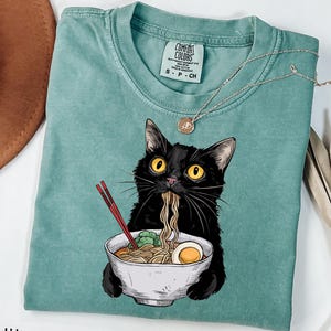 Comfort Colors® Noodle Cat Shirt, Ramen Cat T-Shirt, Foodie Lover Shirts, Black Cat Noodle T-Shirts, Retro Cat Tees, Cat Lover,Black Cat Tee