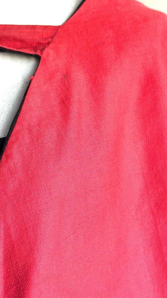 Vintage 20s / 30s reversible red and black cape - image 10