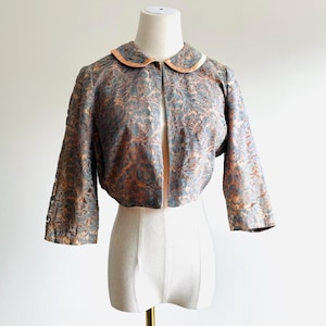 vintage 50s 60s era lavender Lace bolero or cropped 3/4 sleeve jacket with champagne undertones