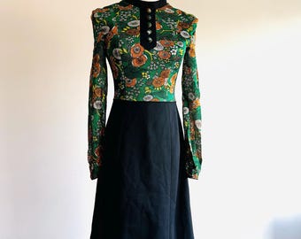 Vintage Knit A-Line Dress: Green Floral Lurex Mod 60s