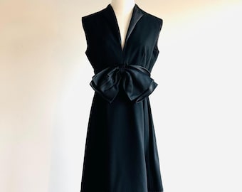 Vintage Elinor Simmons Malcolm Starr sleeveless dress black w/ satin bow ILGWU