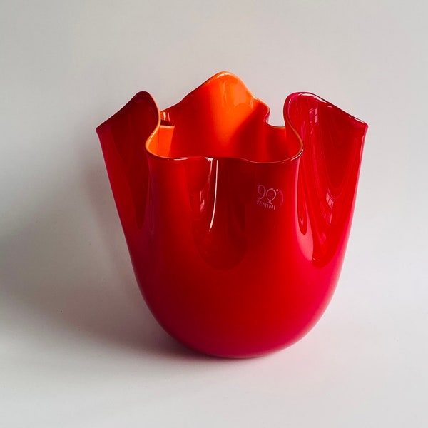 Rare 90th anniversary Venini Murano glass Fazzoletto handkerchief vase in Red and orange hand blown design by Fulvio Bianconi