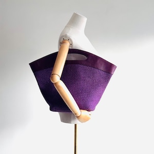 vintage Bottega Veneta large leather and woven jute basket weave straw textured tote bag purse in Deep rich purple 70s era