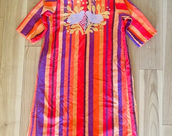 Vintage Mexican Embroidered Cotton Tunic: Striped artisinal Folk Kaftan