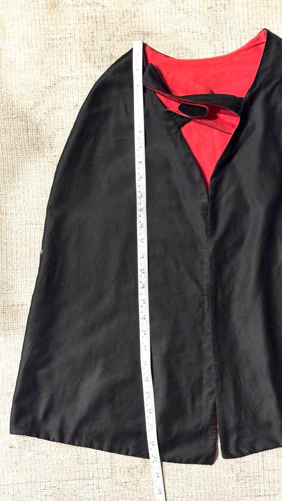 Vintage 20s / 30s reversible red and black cape - image 5