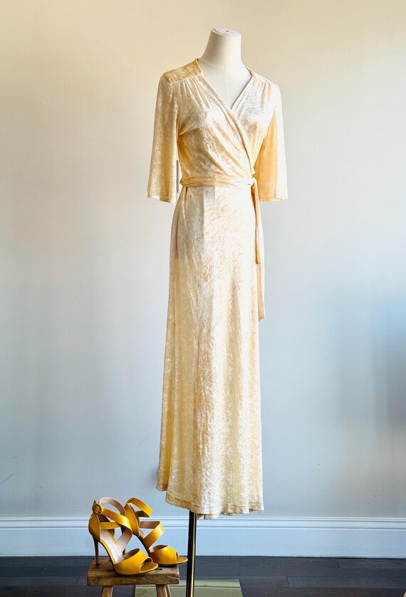 velvet cream dress Vintage Crushed Wrap 70s Disco Flutter Sleeves and a flattering side Mock Neck Mesh Overlay Dress | Sheer Formal Dress for Musicians (Size):XXL White dress Augusta Green Check Tweed Royal blue Velvet High