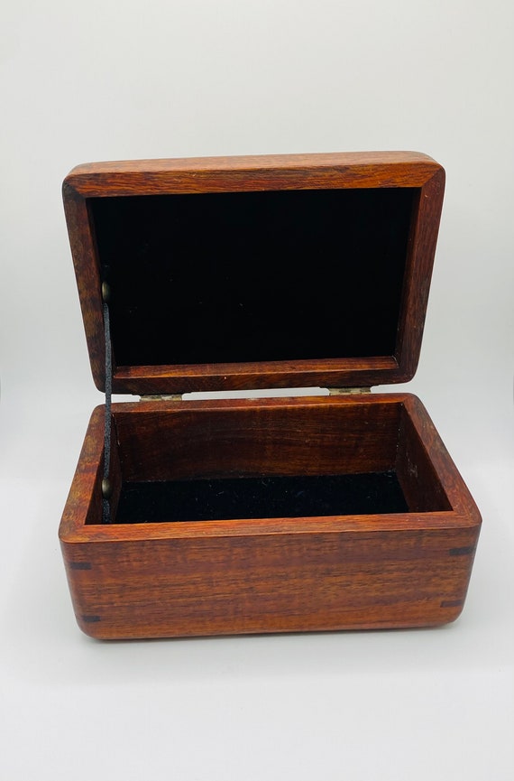 Handcrafted Koa Roy Tsumoto wood jewelry box Woodc