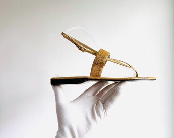 Vintage Isaac Mizrahi gold leather sandals