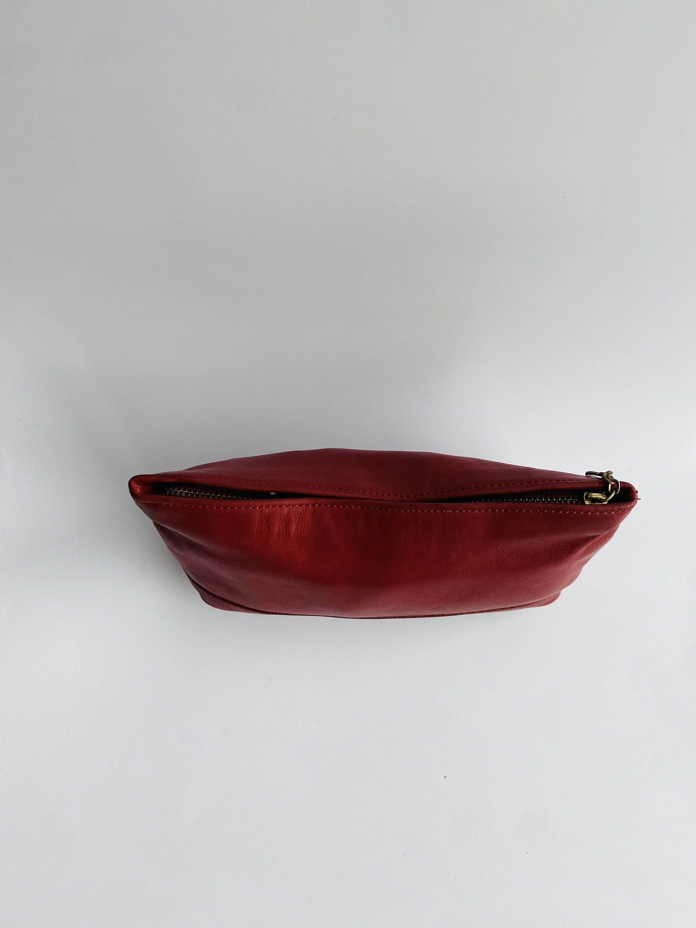 小物 VINTAGE COACH EYEGLASS CASE 7220 RED Vintage Coach New York Leather Makeup Pouch /clutch in Red