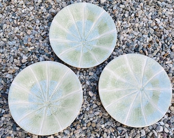 Set of 3 Bordallo Pinheiro Melon Ware plates