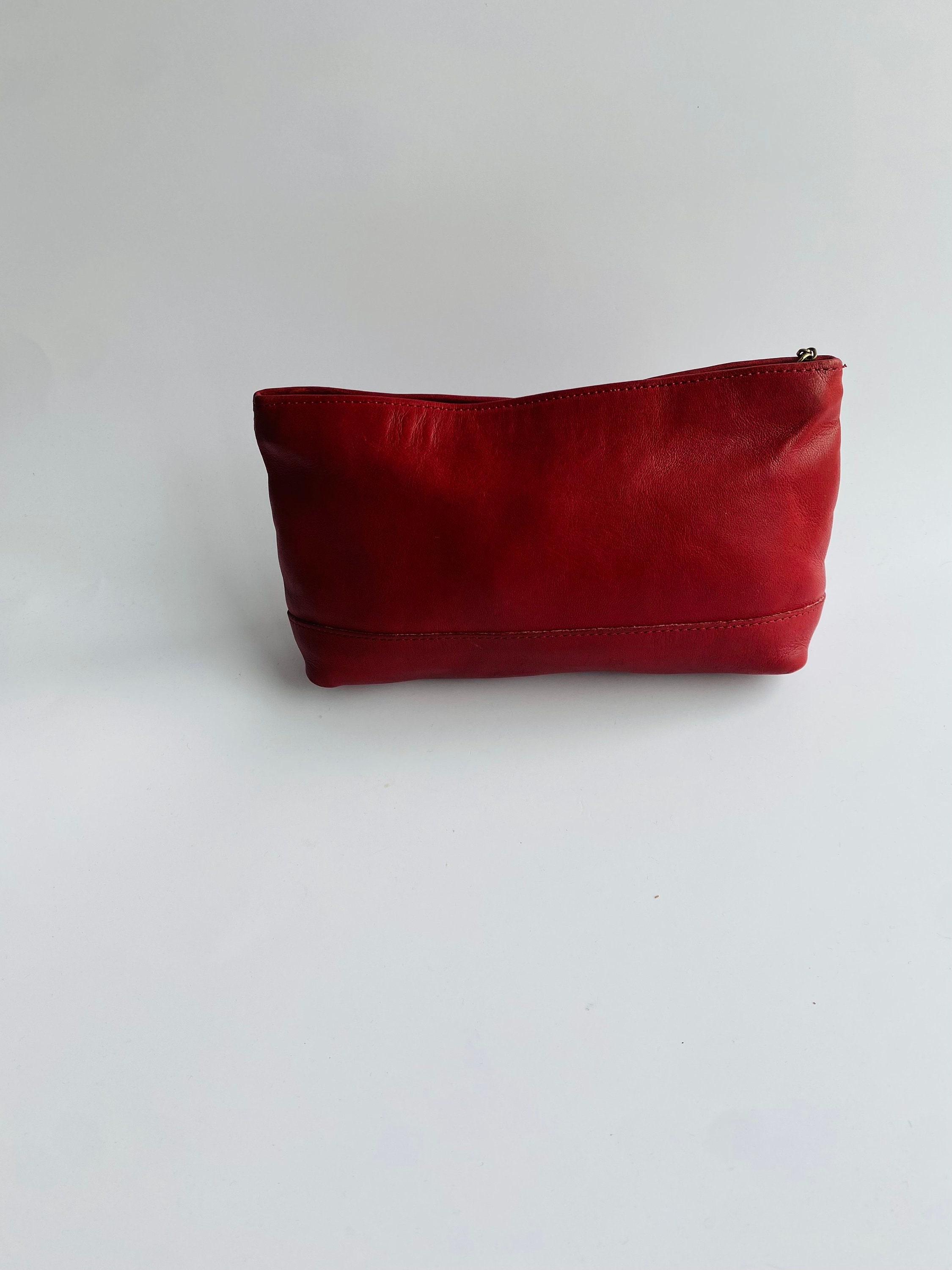 小物 VINTAGE COACH EYEGLASS CASE 7220 RED Vintage Coach New York Leather Makeup Pouch /clutch in Red