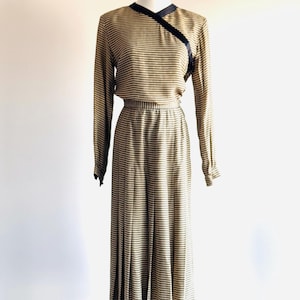 Vintage Calvin Klein Silk skirt & blouse matching set  spring 1987 ILGWU made in USA