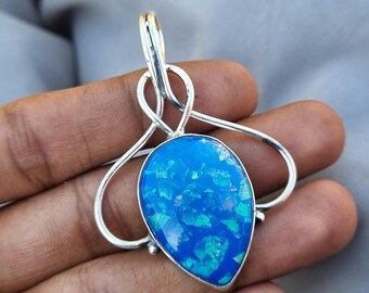 ハンドメイドのオーストラリア産オパールダブレットペンダント：925
