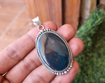 Handgefertigter Blutstein Anhänger: 925 Sterling Silber Edelsteinkette