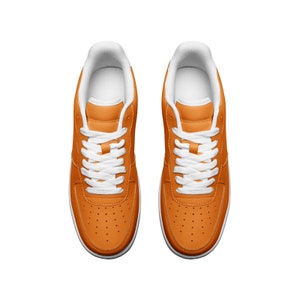 Scarpe arancioni al neon, scarpe da ginnastica in pelle, scarpe da ginnastica arancioni, calzature arancioni, scarpe da ginnastica unisex, scarpe da ginnastica in pelle arancione, scarpe fresche, scarpe alla moda immagine 3