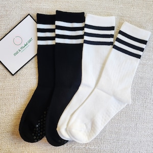 Basic Striped Non-Slip Grip Socks/Vintage Style - Pilates, Yoga, Dance, Gym and Multi-Purpose Socks