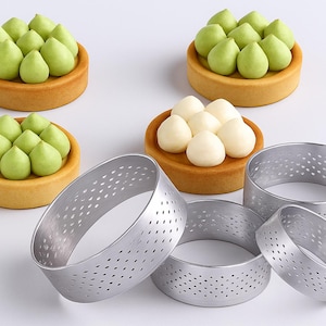 10‑pc Mini Tart Shell Rings – 6 cm x 2 cm Stainless Steel Perforated Baking Mold – Nonstick Pastry Tool Set