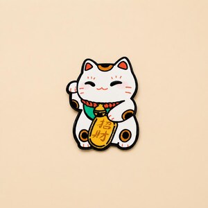 Lucky Cat Enamel Pin, Maneki Neko Pin, Japanese Lucky Cat Lapel Pin, Kawaii Cat Gift