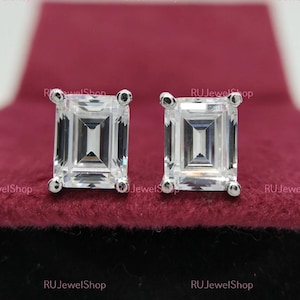 Emerald Cut Moissanite Stud Earrings / Emerald Moissanite Studs / 14k Solid Gold Earrings/ Perfect Gift Earrings / Engagement Stud Earrings